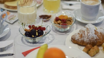 Sweet and savory breakfast