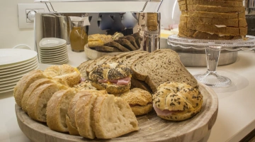 Savoury products for breakfast
