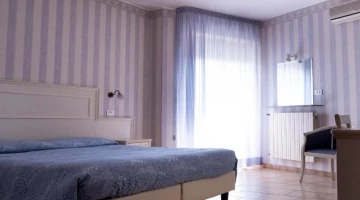 Doppelzimmer mit Balkon
