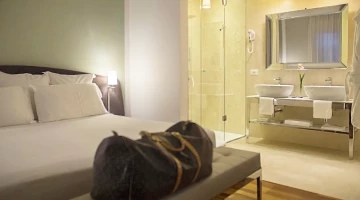 Doppelzimmer mit Badezimmer
