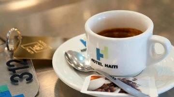 Coffee service at the bar