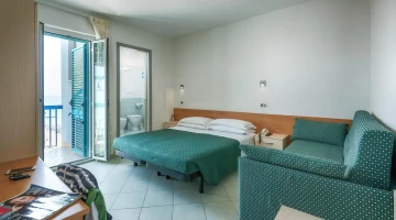 Double room with sofa bed