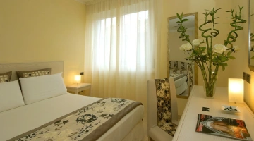 Chambre double avec éclairage tamisé