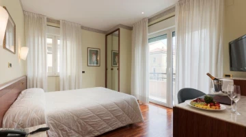 Helles Doppelzimmer