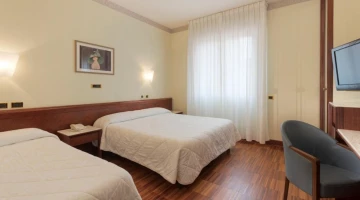 Großes Dreibettzimmer
