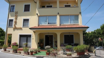 Hotel Girasole