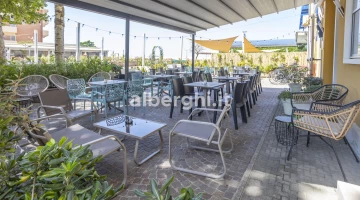 Outdoor lounge