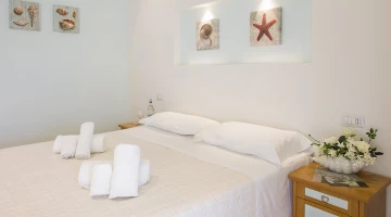 Dreibett-/Vierbettzimmer