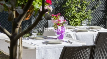 Frühstück im Garten