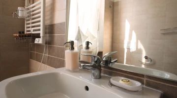 Thonet Junior Suite - Badezimmer und Gäste-WC 
