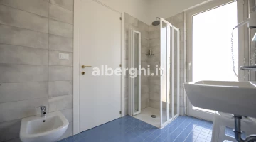 Large bathroom with shower box