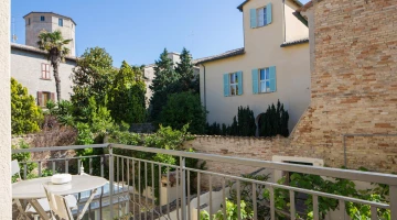Appartement Papillon : terrasse avec vue