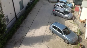 Internal parking 14 places, Colombo parking 8 places, Milazzo parking 10 places