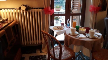 Frühstück im Innenraum