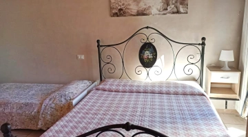 Double room with extra bed