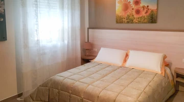 Sonnenblumen-Doppelzimmer