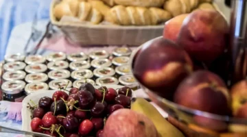 Seasonal fruit for breakfast