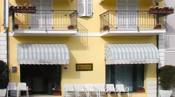 Facciata esterna dell'hotel