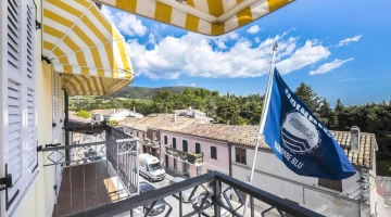 Camera con balcone privato