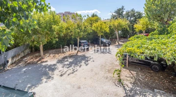Parking privé sur place