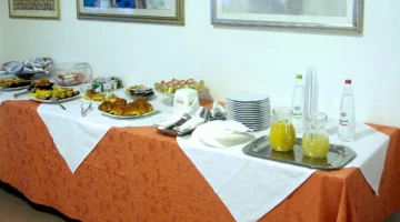 Kontinentales Frühstücksbuffet