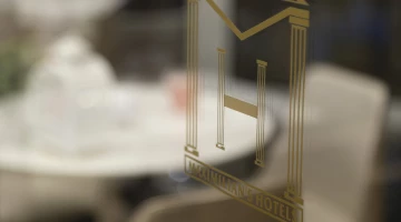 Dettaglio logo gruppo maximilian's hotels