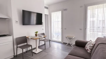 junior suite living room