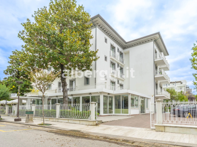 Hotel Embassy