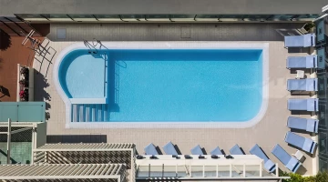 Beheiztes Schwimmbad (12,50x4=50 m2) max 130cm