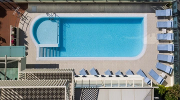 Piscine chauffée (12,50 x 4 = 50 m²) profondeur max. 130 cm