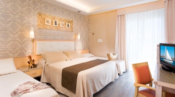 Chambre quadruple ou triple (environ 17 m2)