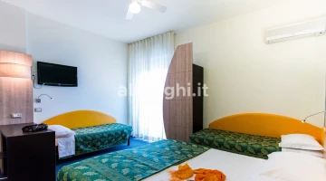 Superior quadruple room