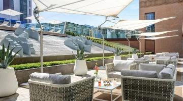 Furnished outdoor area