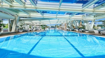 Piscine intérieure