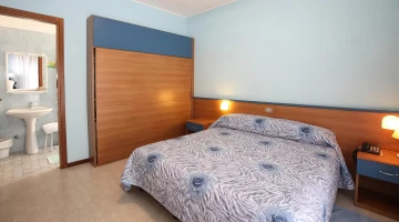 Chambre double avec salle de bain