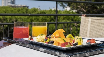 Frühstück auf der Terrasse