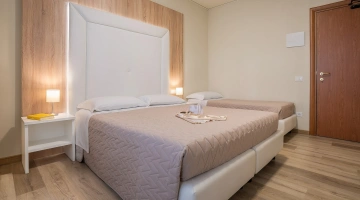 Romantisches Dreibettzimmer