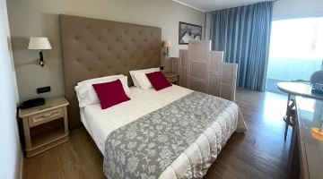 Klassisches Doppelzimmer mit Balkon