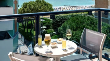 Balcon privé meublé