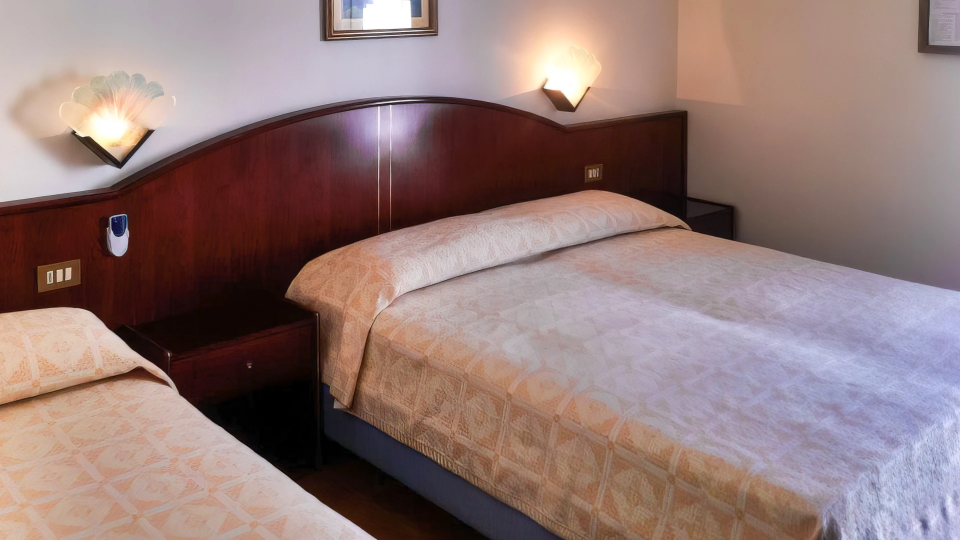 Dreibettzimmer