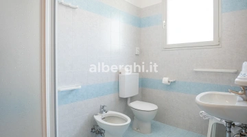 Bagno con doccia