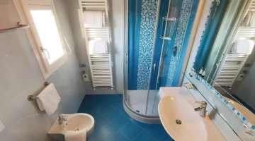 Bathroom with shower box