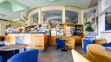 Ice cream bar