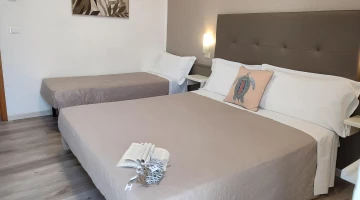 Dreibettzimmer