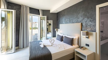 Doppelzimmer mit Balkon