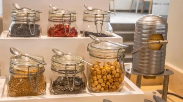 Céréales et fruits secs pour le petit-déjeuner