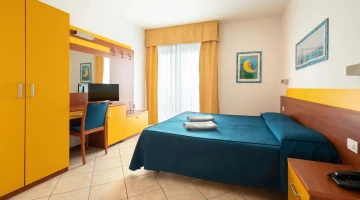 Double bedroom in apartment