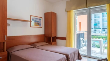 Standard room with balcony