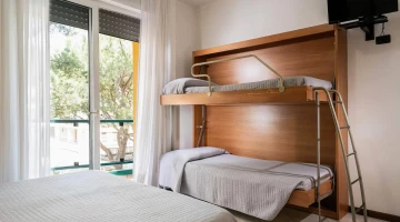 Standard Quadruple Room