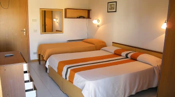 Triple room